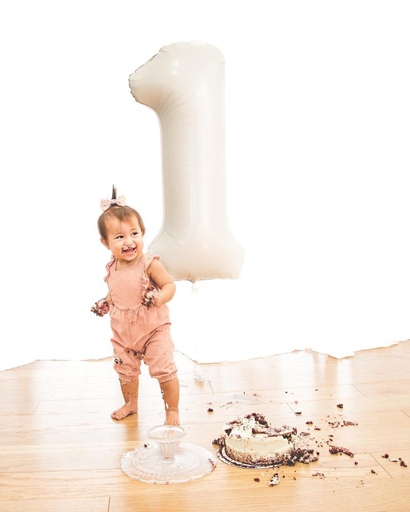 40 Inch Cream 1 Balloon for First Birthday, 1st Number Balloons Cream Birthday Decorations for Girl Boy Kids Toddler Baby, One Giant Number 1 Balloon