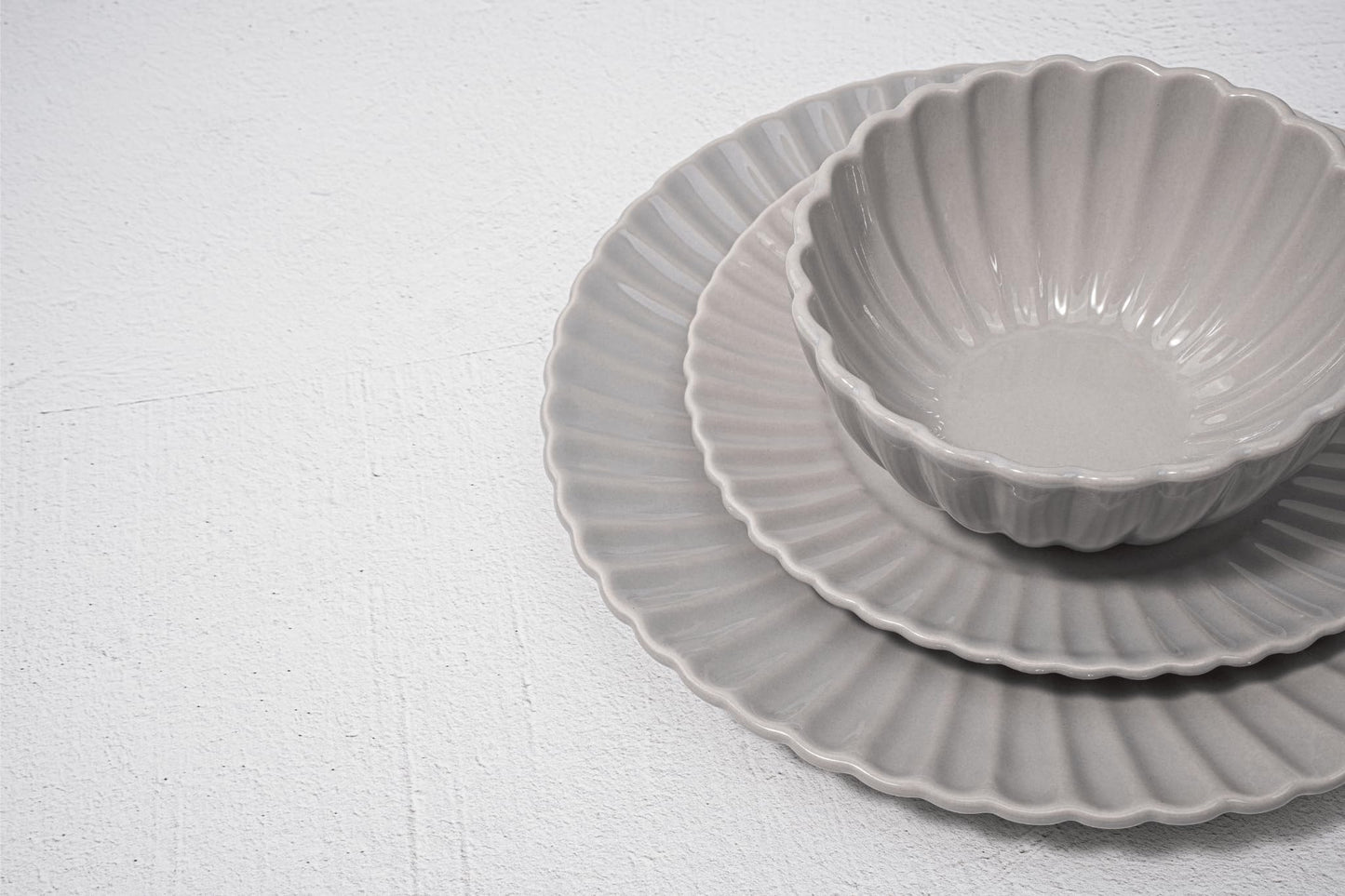 Square House 16 Piece Dinnerware Set Aruba (Cloudy Grey) Plates, Bowls, and Mugs Set for 4