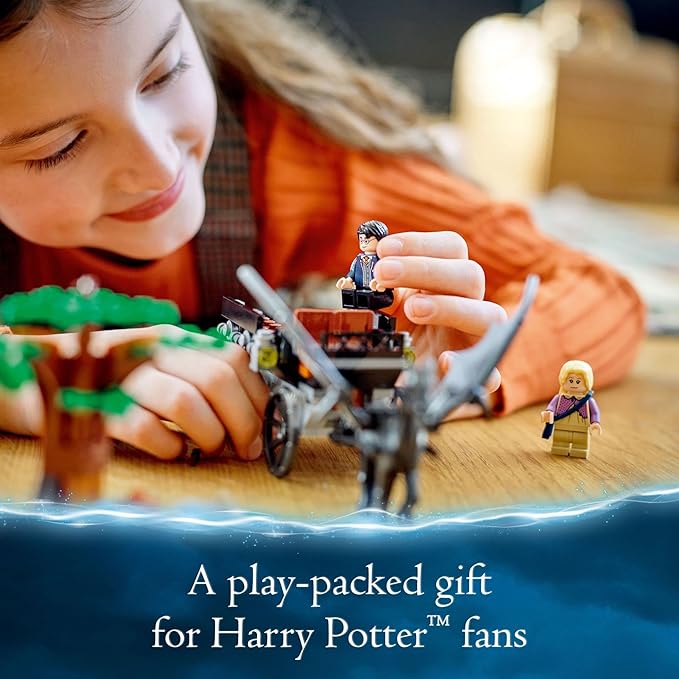 LEGO Harry Potter Hogwarts Carriage & Thestrals Set 76400 Building Toy for Kids 7 Plus Years Old with 2 Winged Horse Figures and Luna Lovegood Minifigure