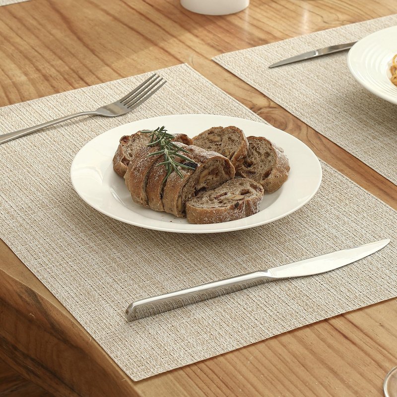 Leetaltree Beige Placemats Set of 4 - Heat Resistant Non-Slip Place mats for Dining Table, Washable Durable PVC Vinyl Woven Table Mats(Beige, 4)
