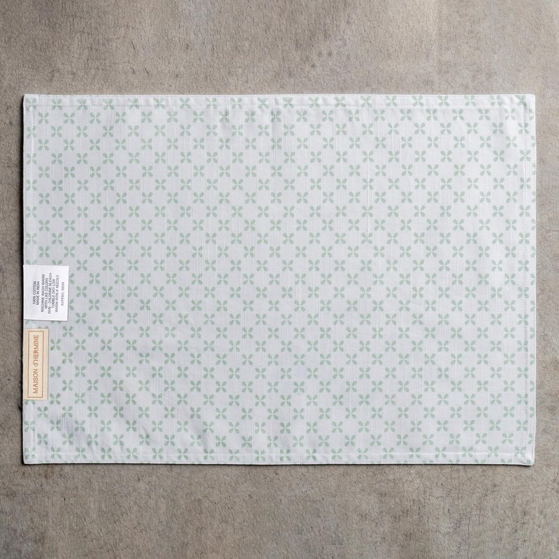 Maison d' Hermine Placemats Set of 4 100% Cotton Washable Cloth Place Mats Reusable Table Mats for Kitchen Dining Party Wedding Gifts for Mothers Day Spring/Summer (Printemps, 13" x 19")
