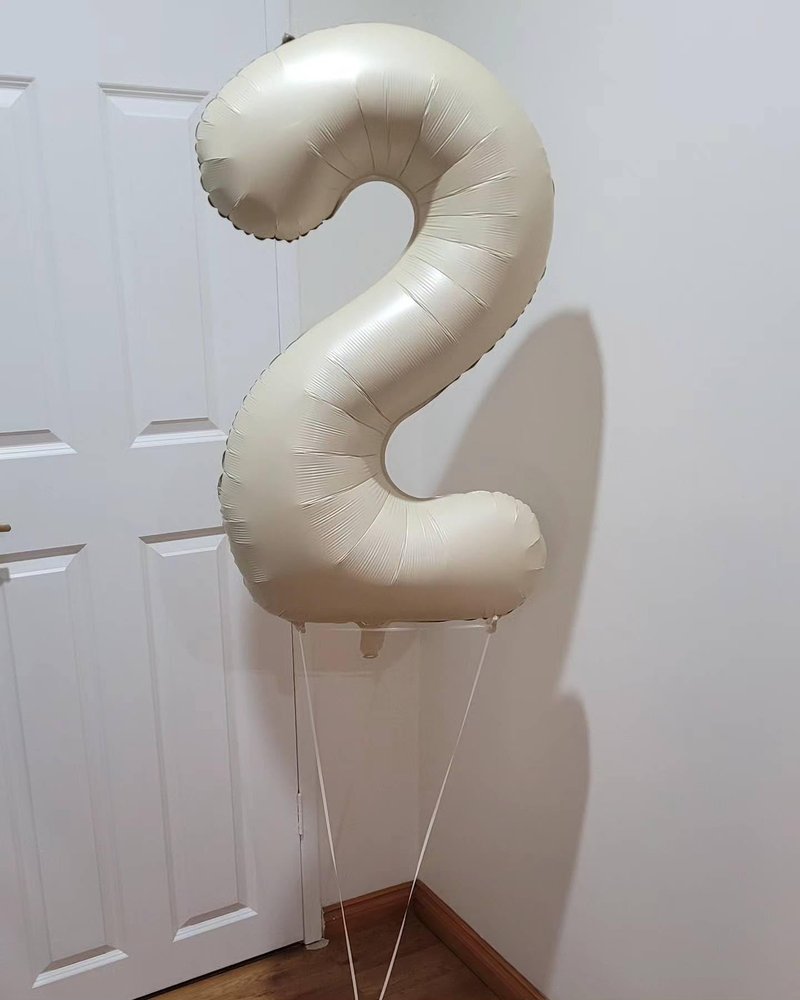 Cream Number 18 Balloon 40 inch, 18 Number Balloons, 18th Cream Birthday Decorations, 18 Year Old Girls Boys White Party Supplies
