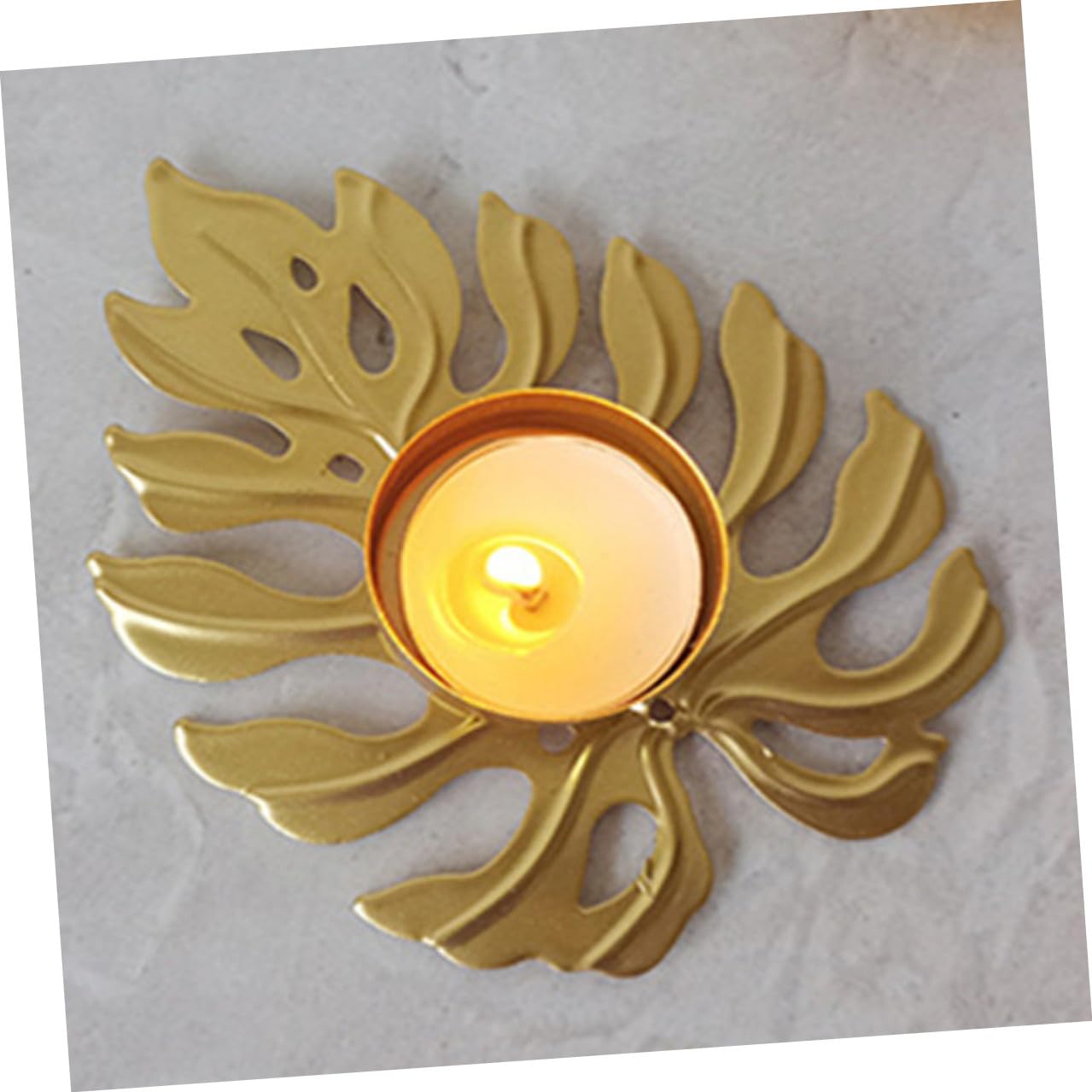 GLSTOY 3pcs Metal Leaf-Shaped Votive Candle Holders Sturdy Iron Tealight Holders for Desktop Ornament Decorative Palm Leaf Design for Home Bar Restaurant for Halloween and Festive Decor
