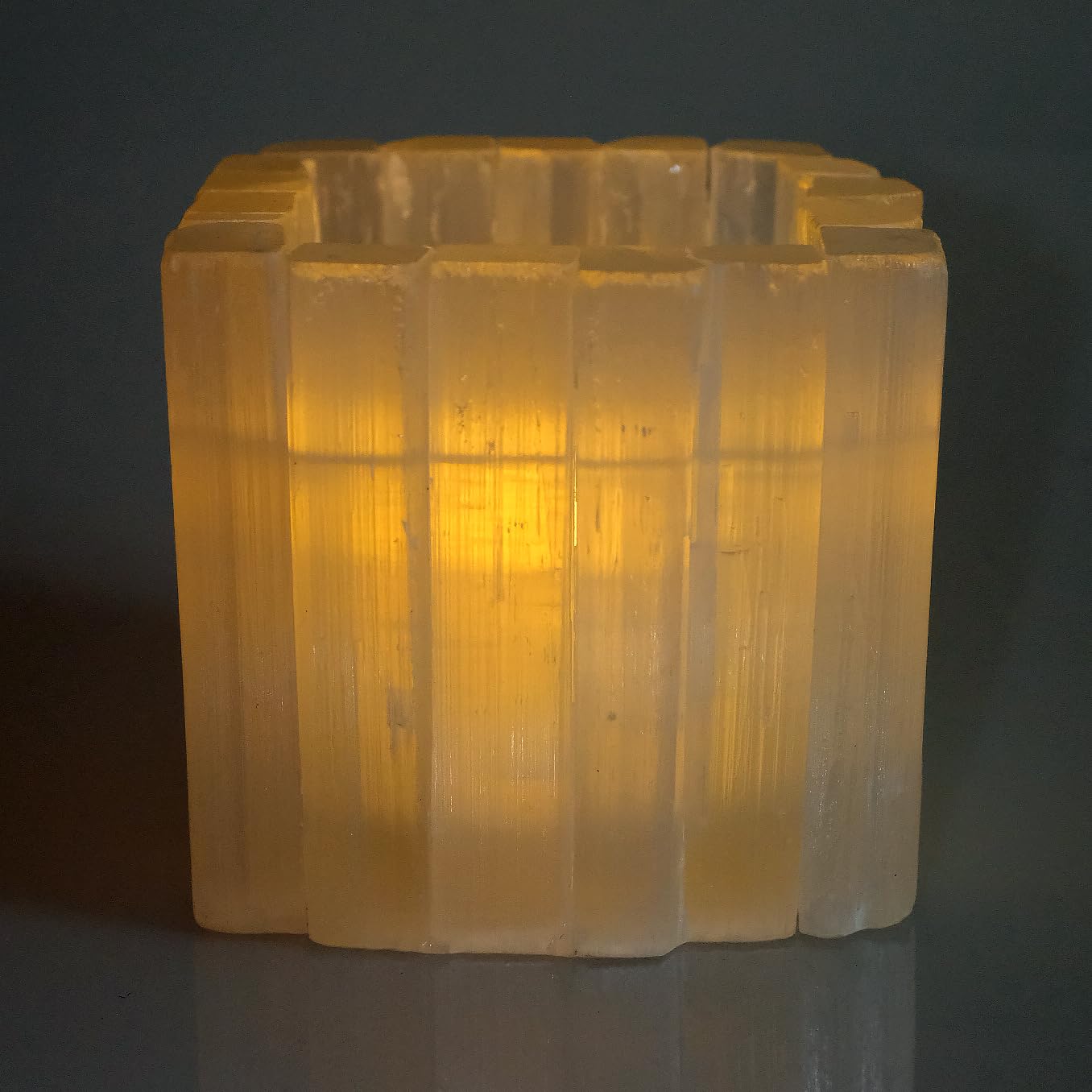 Selenite Candle Holder Natural Tealight Holder for Aromatherapy Meditation Tranquility & Energy Balance Square Healing Crystal Lamp Crystal for Healing Stone Handmade & Reusable