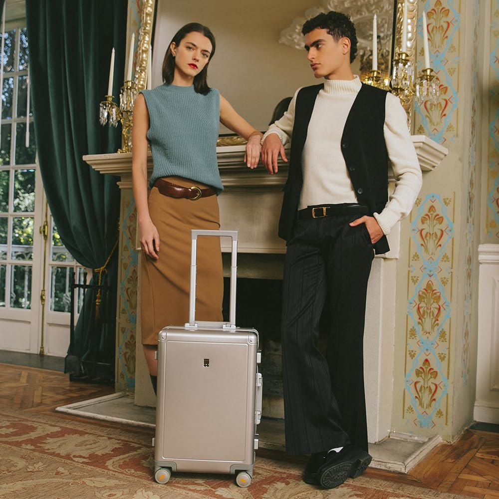 LEVEL8 Gibraltar Carry on Luggage, 20 Inch Aluminum Zipperless Luggages Airline Approved, Hardside Suitcase with TSA Lock and Spinner Wheels, Silver
