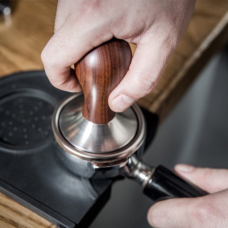 USEAMIE Coffee Tamper Espresso Press with Tamper Mat 304 Stainless Steel Flat Base Wooden Handle for Coffee Grounds Barista Espresso Machines Accessory (51MM)