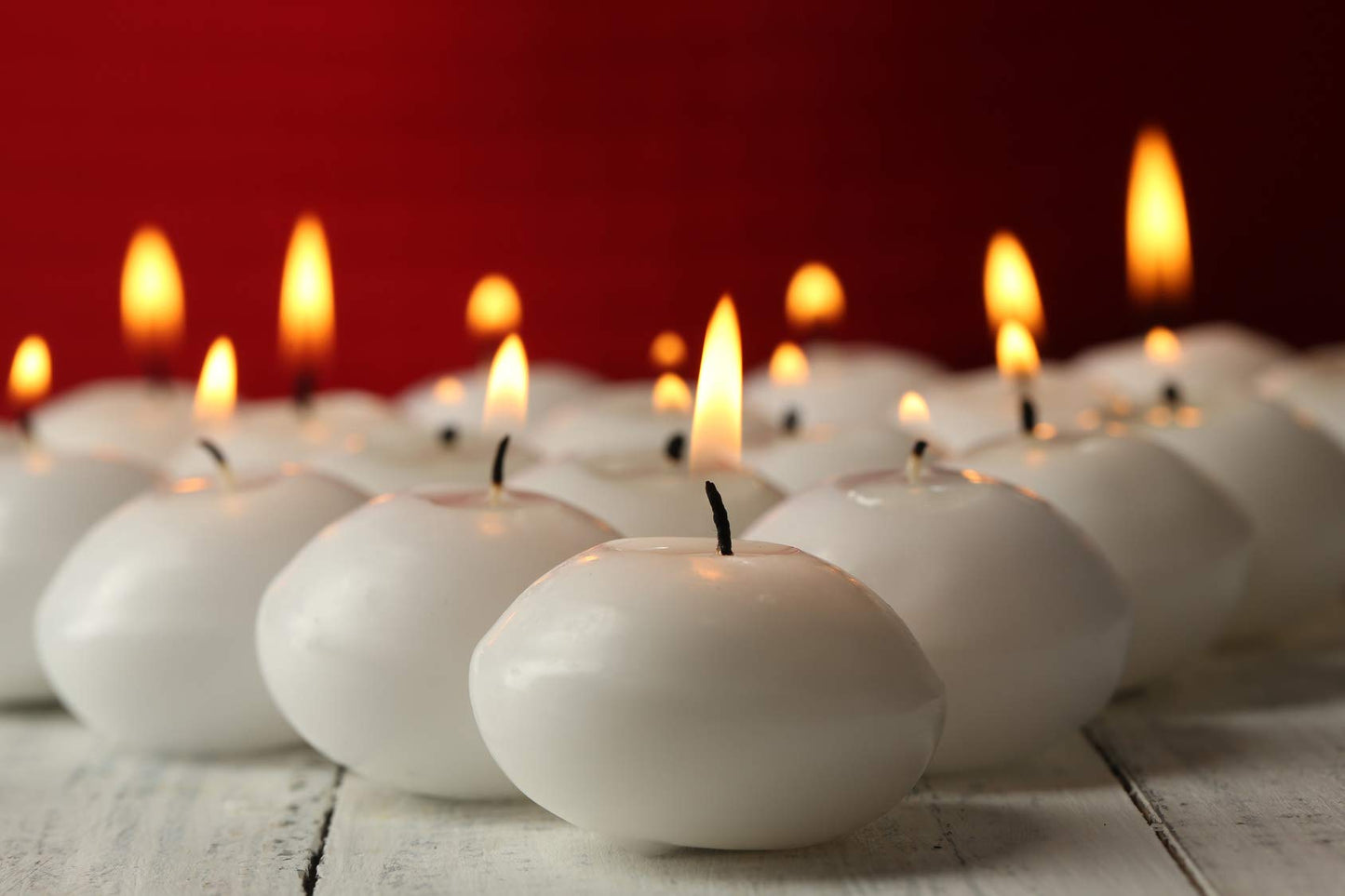 D'light Online Small 2 Inch Floating Candles Bulk Pack for Events, for Centerpieces, Weddings, Spa, Home Decor, Special Occasions and Holiday Decorations (Small - 2" - Set of 144, White)