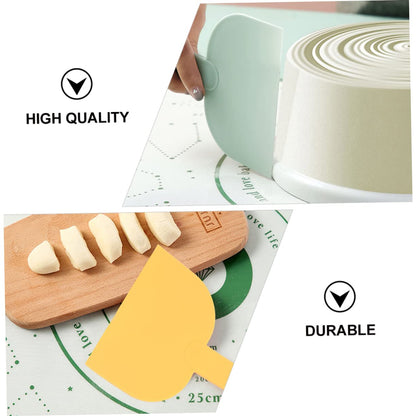 KICHOUSE Dough Scraper 3-Pack with Spoon Handle 6.49X4.72In Non-Stick Plastic Dough Cutter Kitchen Gadget for Baking Pizza Bread Cake Preparation
