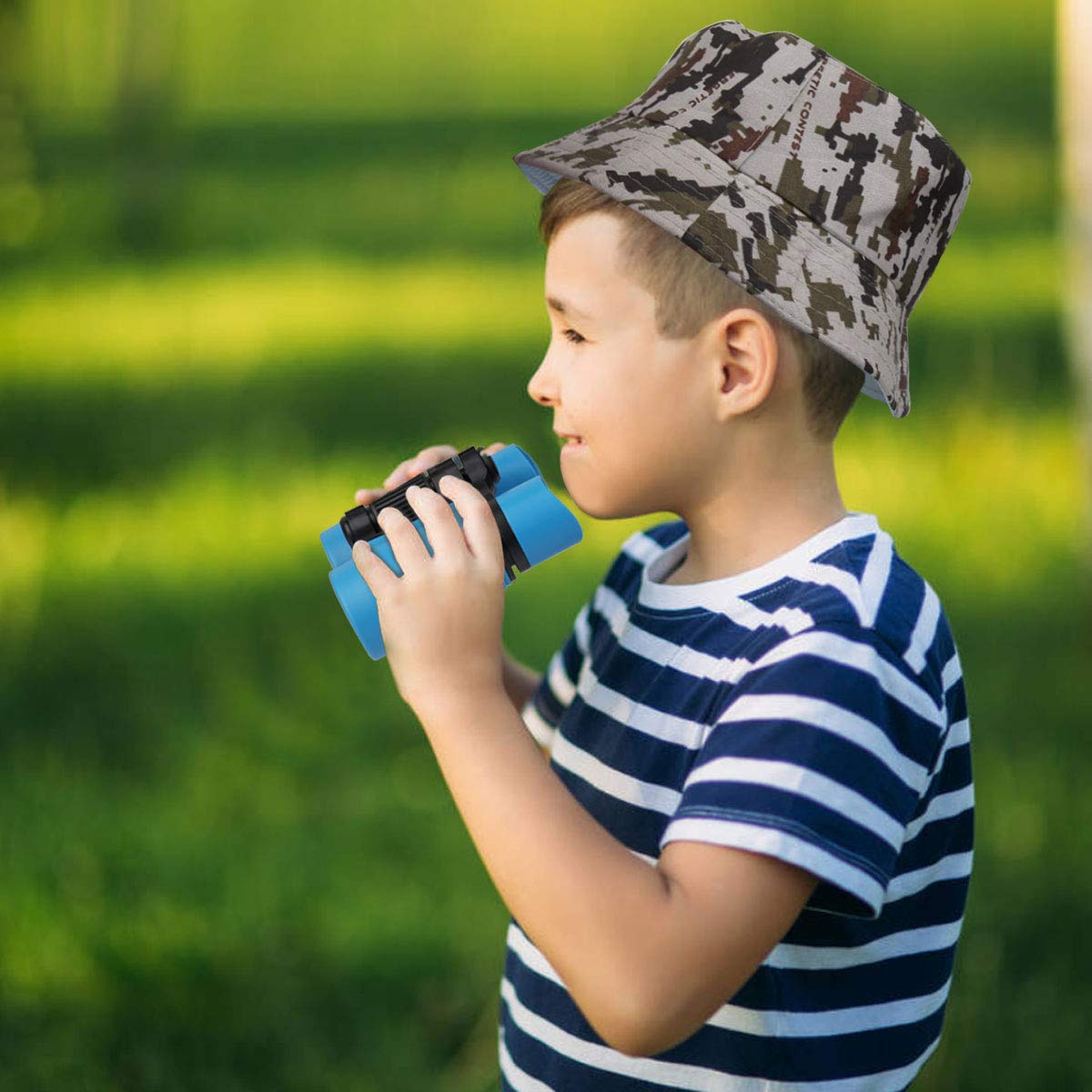 ESSENSON Outdoor Explorer Kit & Bug Catcher Kit with Binoculars, Compass, Magnifying Glass, Critter Case and Butterfly Net Great Toys Kids Gift for Boys & Girls Age 3-12 Year Old Camping Hiking