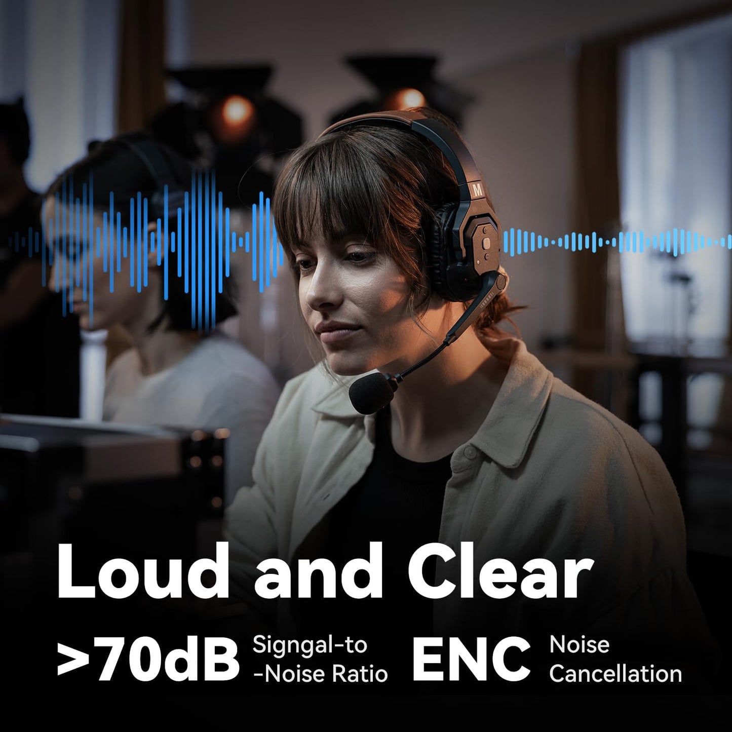 Hollyland Solidcom SE Full Duplex 4-Users ENC Noise Cancellation Wireless Intercom Headset System 1100ft Team Communication with PTT Mute Single Ear Headset for TV Film Production (2.4GHz Version)