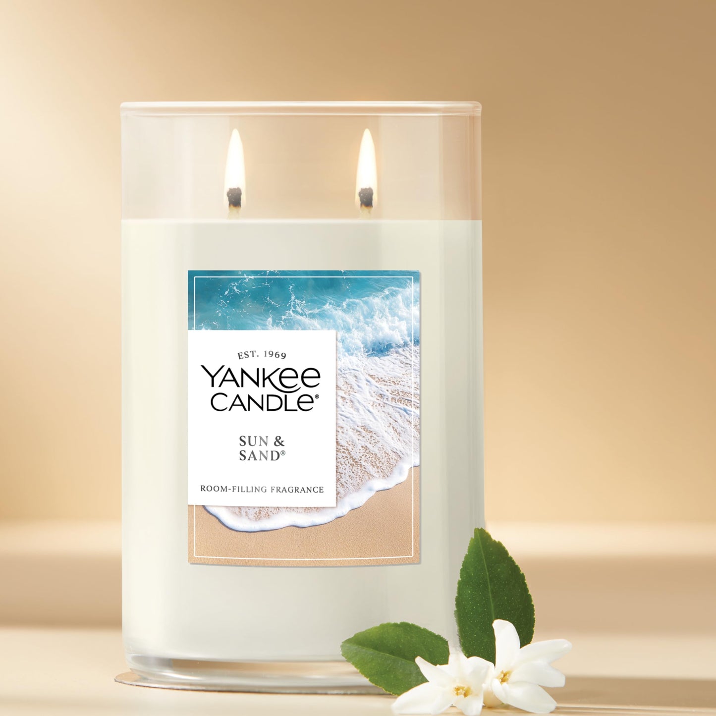 Yankee Candle Large Tumbler Scented Candle with up to 80 Hour Burn Time, Premium Plant Wax Blend for Consistent Burn, 20 oz Tumbler Candle with Room Filling Fragrance, Sun & Sand