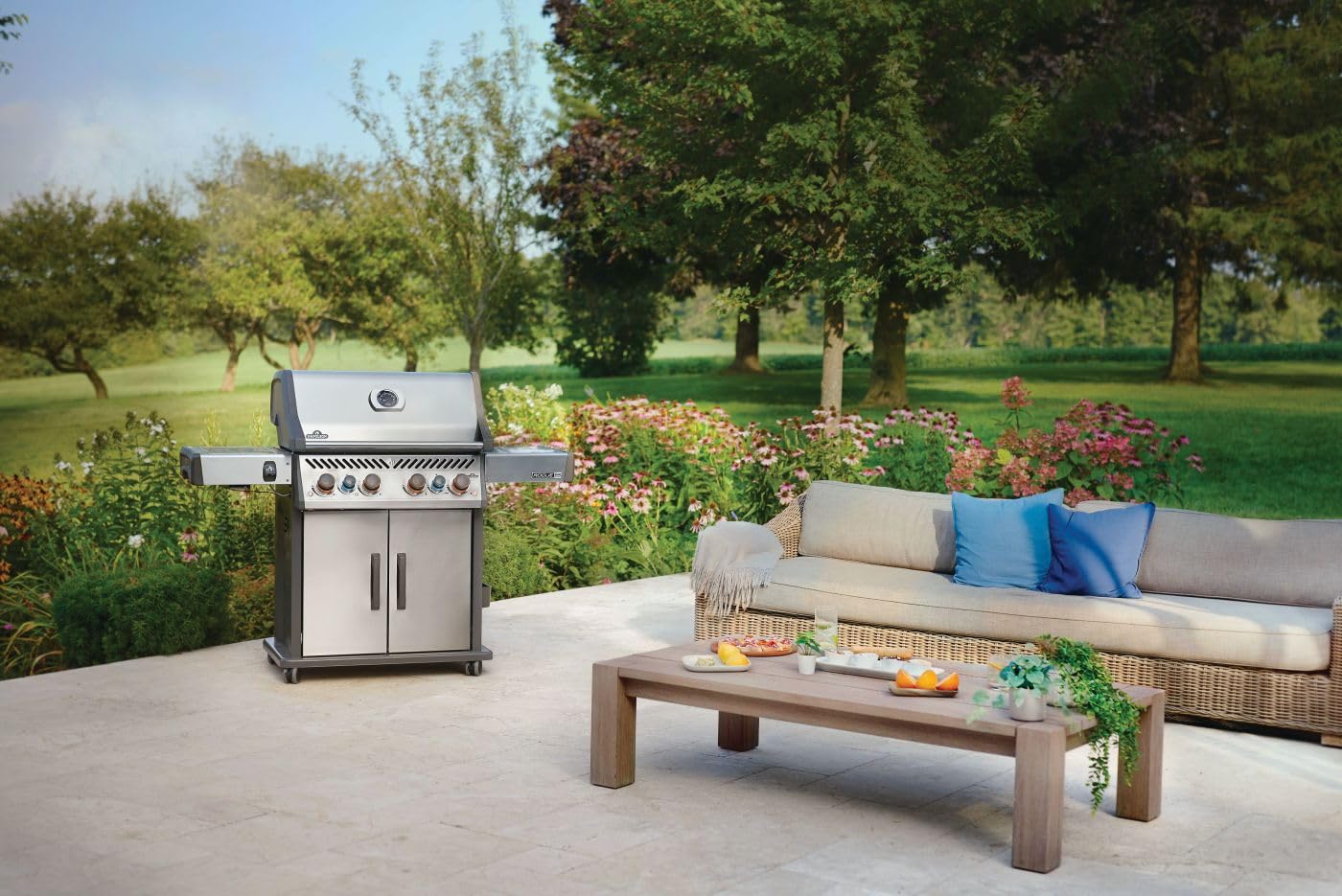 Napoleon Rogue PRO-S 525 Propane Gas Grill with Infrared Side and Rear Burners, Stainless Steel, Durable 6-Burner BBQ
