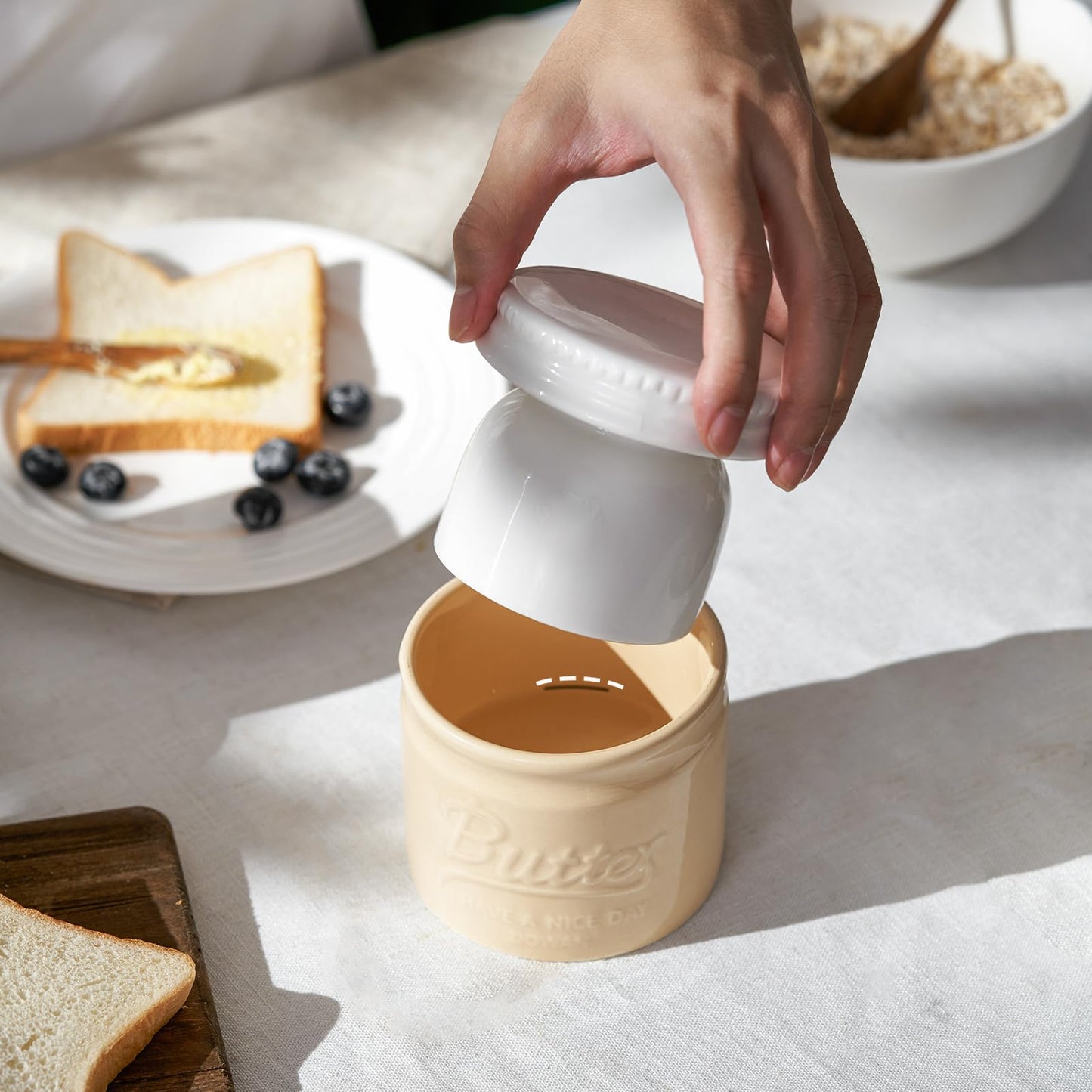 DOWAN Butter Dish, French Butter Crock With Lid for Spreadable Soft Butter, Porcelain Butter Keeper With Waterline for Counter, Embossed Butter Container Home Gift Kitchen Decor, Beige