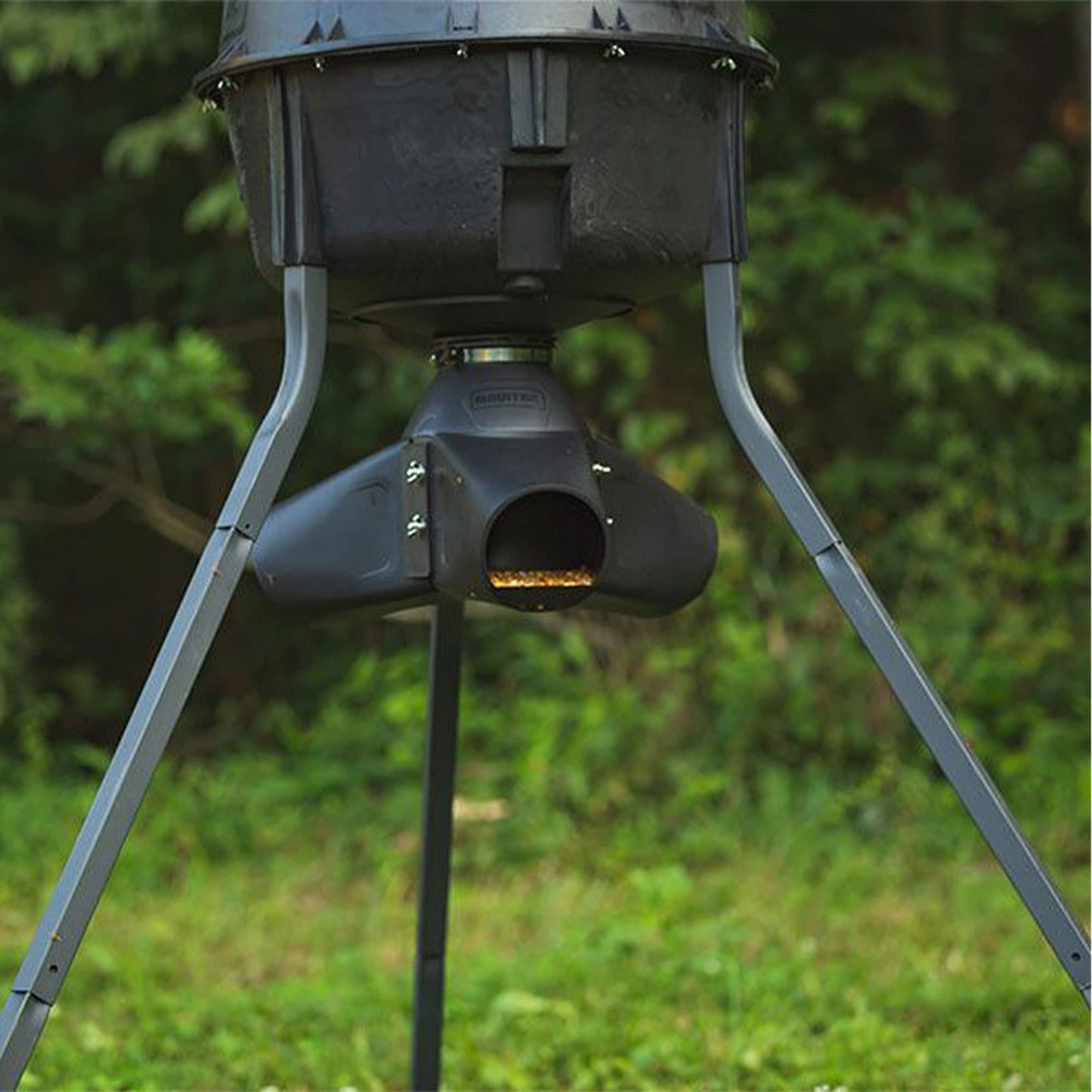 Moultrie 30-Gallon Gravity Deer Feeder Tripod, Gravity Kit