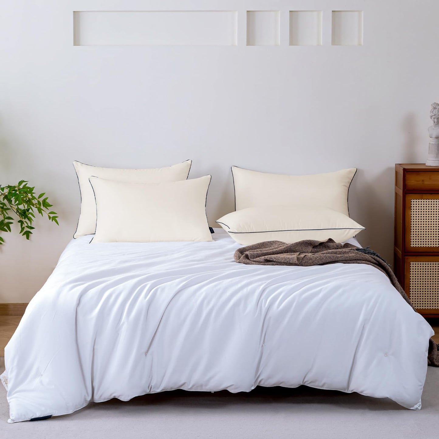 GOHOME Pillows King Size Set of 4 - Bed Pillows for Sleeping 4 Pack, Cooling Supportive Hotel Pillows with Premium Soft Down Alternative Fill for Side Stomach and Back Sleepers