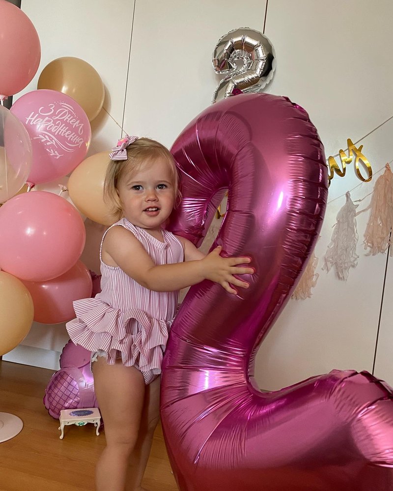 Pink Number 4 Balloon 40 Inch, 4th Birthday Party Decorations for Children, Giant 4 Foil Balloon for Party Supplies