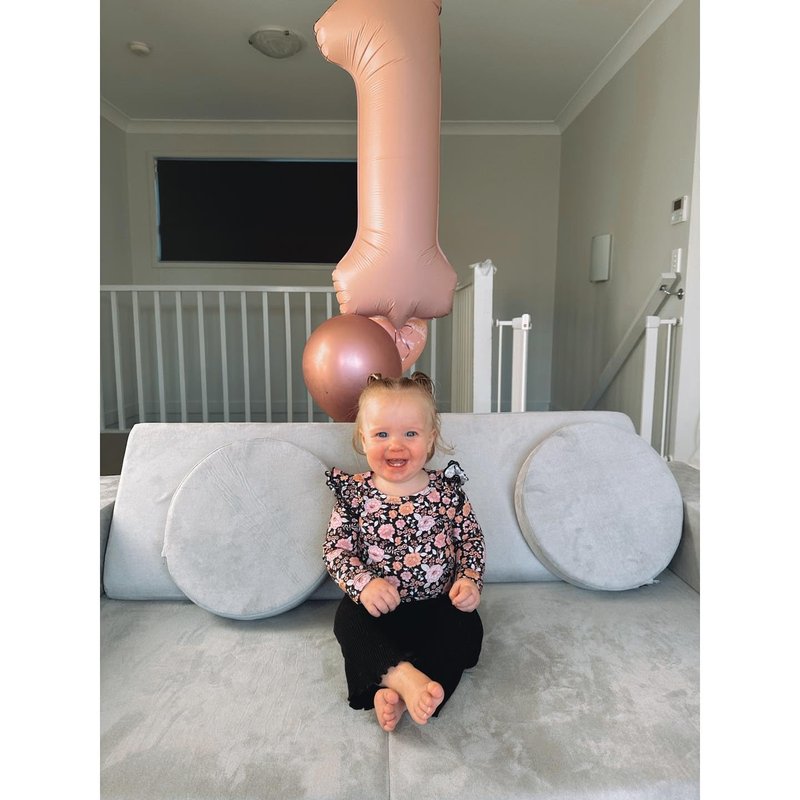 40 Inch Light Brown 1 Balloon for First Birthday, Tan 1st Number Balloons Khaki Birthday Decorations for Girl Boy Kids Toddler Baby, Beige One Giant Number 1 Balloon