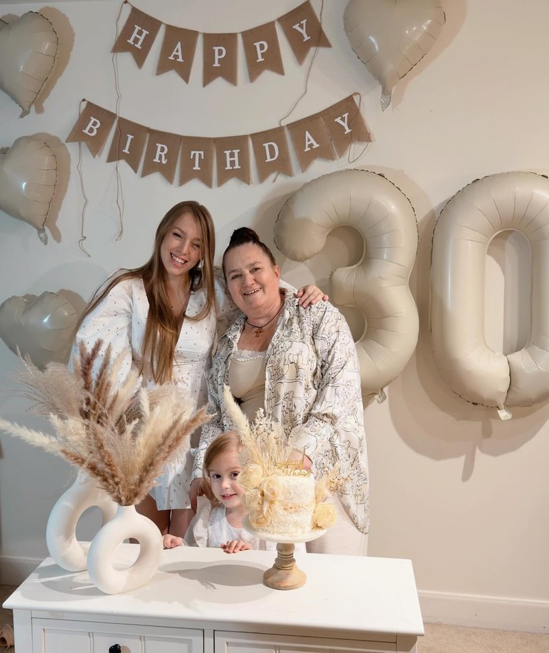 Cream Number 27 Balloon 40 inch, 27 Number Balloons, 27th Cream Birthday Decorations, 27 Year Old Women Men White Party Supplies