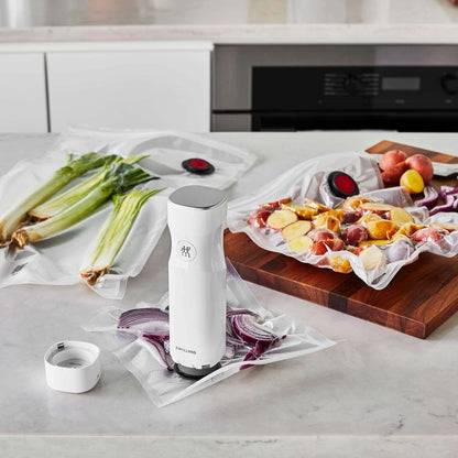 ZWILLING Fresh & Save Set 30-pc Vacuum Sealer Bag for Food, 1/2 Gallon, Sous Vide Bag, Reusable Food Storage Bag for Meal Prep, Reusable Snack Bags, Dishwasher Safe, Small, Clear