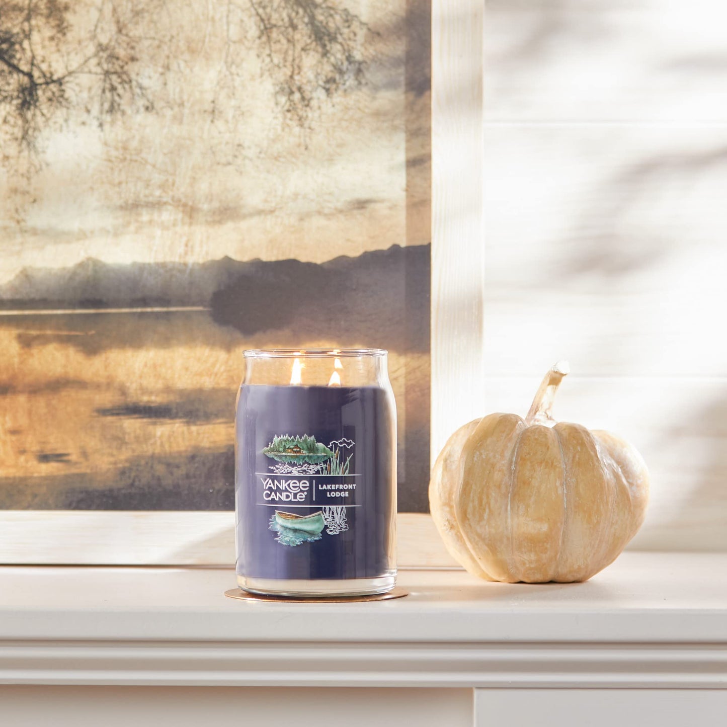 Yankee Candle Lakefront Lodge Scented Signature 20oz Large Jar 2-Wick Candle Over 60 Hours of Burn Time