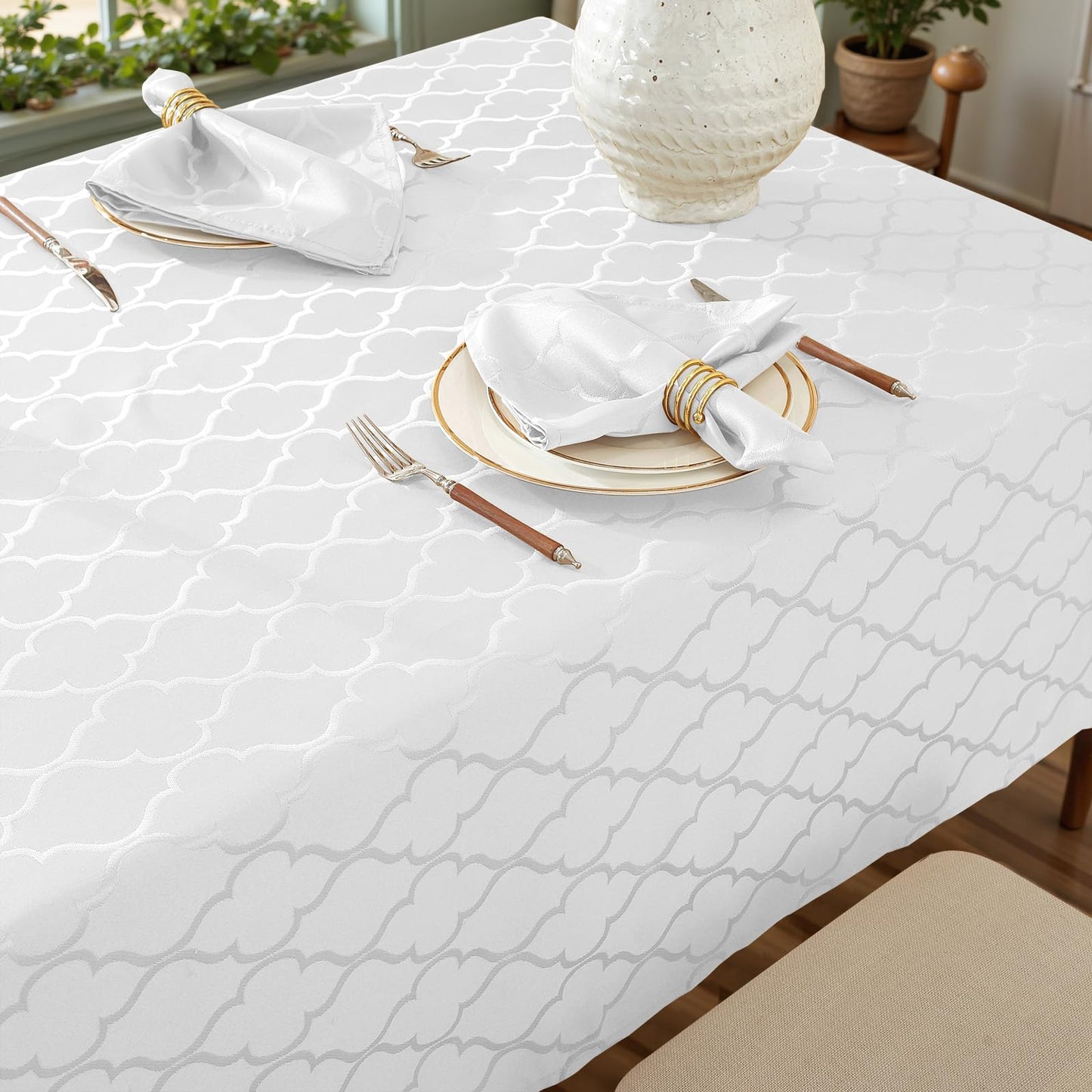 Larponder Tablecloth Rectangle, Jacquard, 60" x 102", White