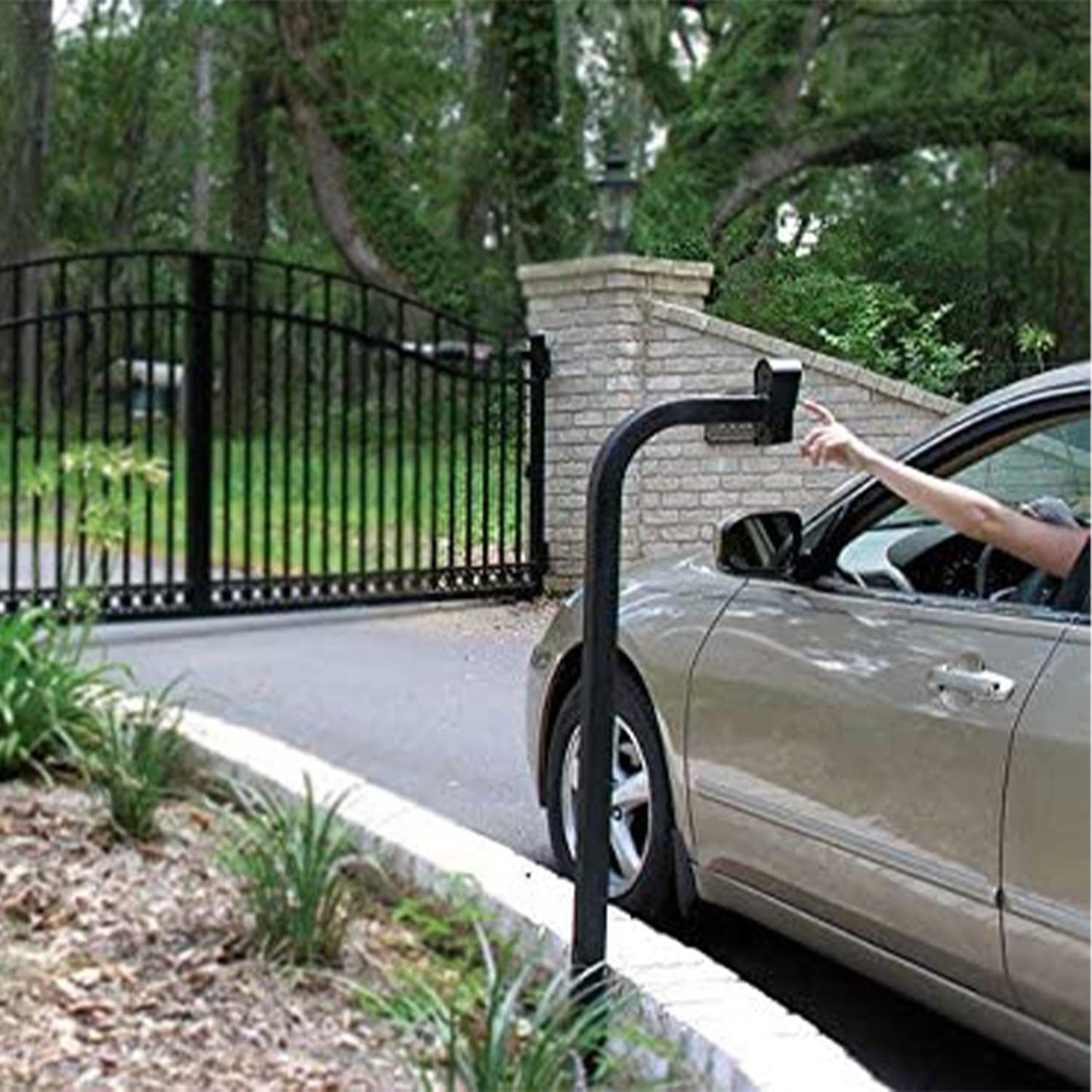 Mighty Mule MM136 Intercom System