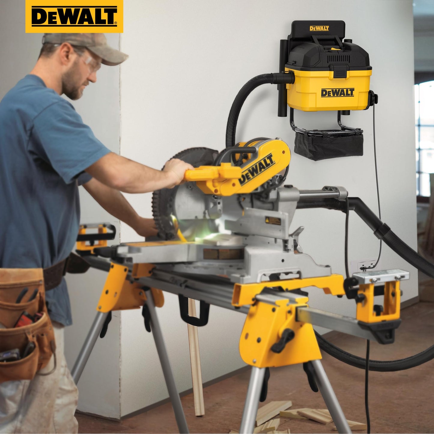DEWALT Portable 6 Gallon 5 Horsepower Wall-Mounted Garage Wet Dry Vacuum Cleaner DXV06G
