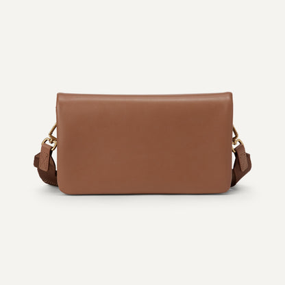 Amazon Essentials Women's Lightweight Clutch Crossbody Bag, Tan, One Size