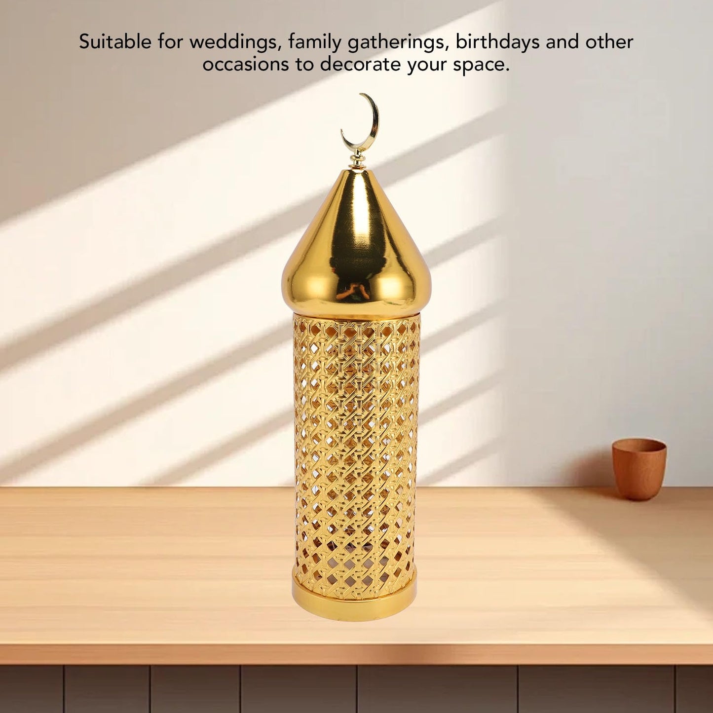 Omquot Retro Handmade Golden Metal Wind Lamp Lantern for Wedding Party Decorations, Aromatic Candle Holder for Romantic Ambience, Iron Material (Large)