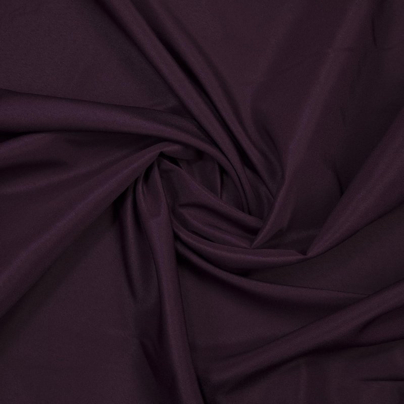 Gee Di Moda Rectangle Tablecloth - 60 x 84 Inch Eggplant Table Cloth for 5 Foot Rectangle Tables - Heavy Duty Washable Fabric - for Holiday Party, Dinner, Weddings, Baby Shower & Events