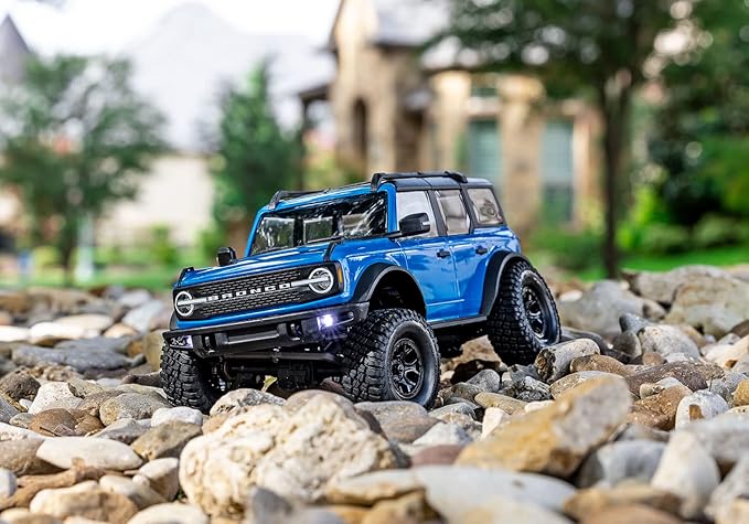 Traxxas TRX-4M 4X4 Crawler with Ford Bronco Body