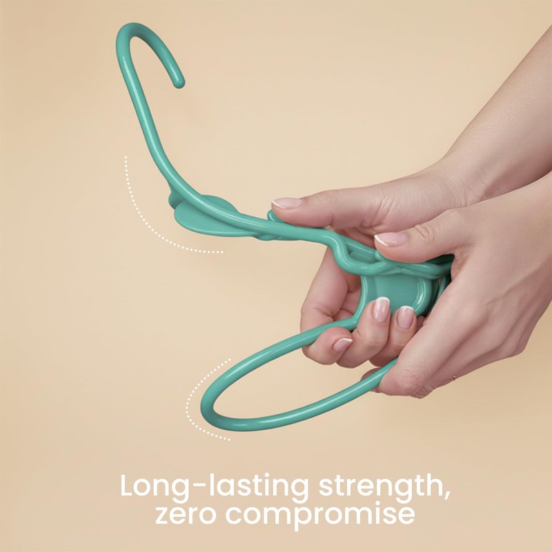 Utopia Home Plastic Hangers 30 Pack - Perfect Space Saving Clothes Hanger - Durable and Strong - Perfect Closet Organizers with Shoulder Grooves (White)