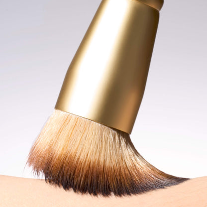 LAURA GELLER NEW YORK Retractable Black Kabuki Brush for Liquid, Cream and Powder Face Makeup With Aluminum Handle