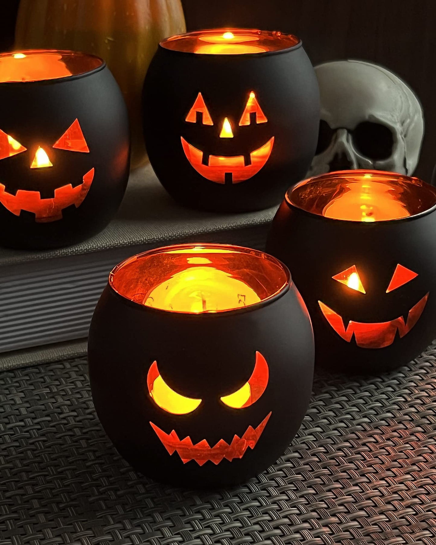 SHMILMH Halloween Table Centerpiece Candle Holders Set of 12, Black and Gold Glass Votive Holder with 6 Grimace, Tealight Holders Bulk for Halloween Party D?or