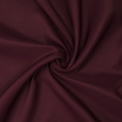 Gee Di Moda Rectangle Tablecloth - 60 x 84 Inch Burgundy Table Cloth for 5 Foot Rectangle Tables - Heavy Duty Washable Fabric - for Holiday Party, Dinner, Weddings, Baby Shower & Events
