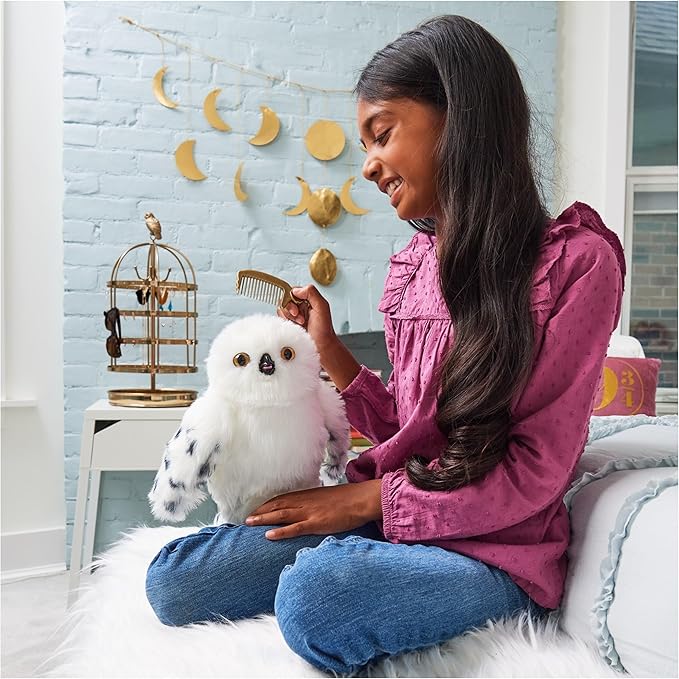 Wizarding World Harry Potter Enchanting Hedwig Interactive Owl with Over 15 Sounds and Movements and Hogwarts Envelope Kids Toys for Ages 5 and up