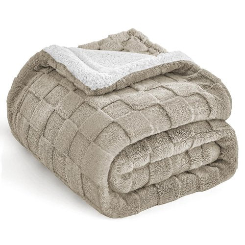 IVAPUPU Ultra Soft Throw Blanket - Checkered Fluffy Blanket for Couch, Flannel Fleece Throw Blankets for Bed, Double Layered Thick Blanket Sage Green Throw, 50x60 Inches