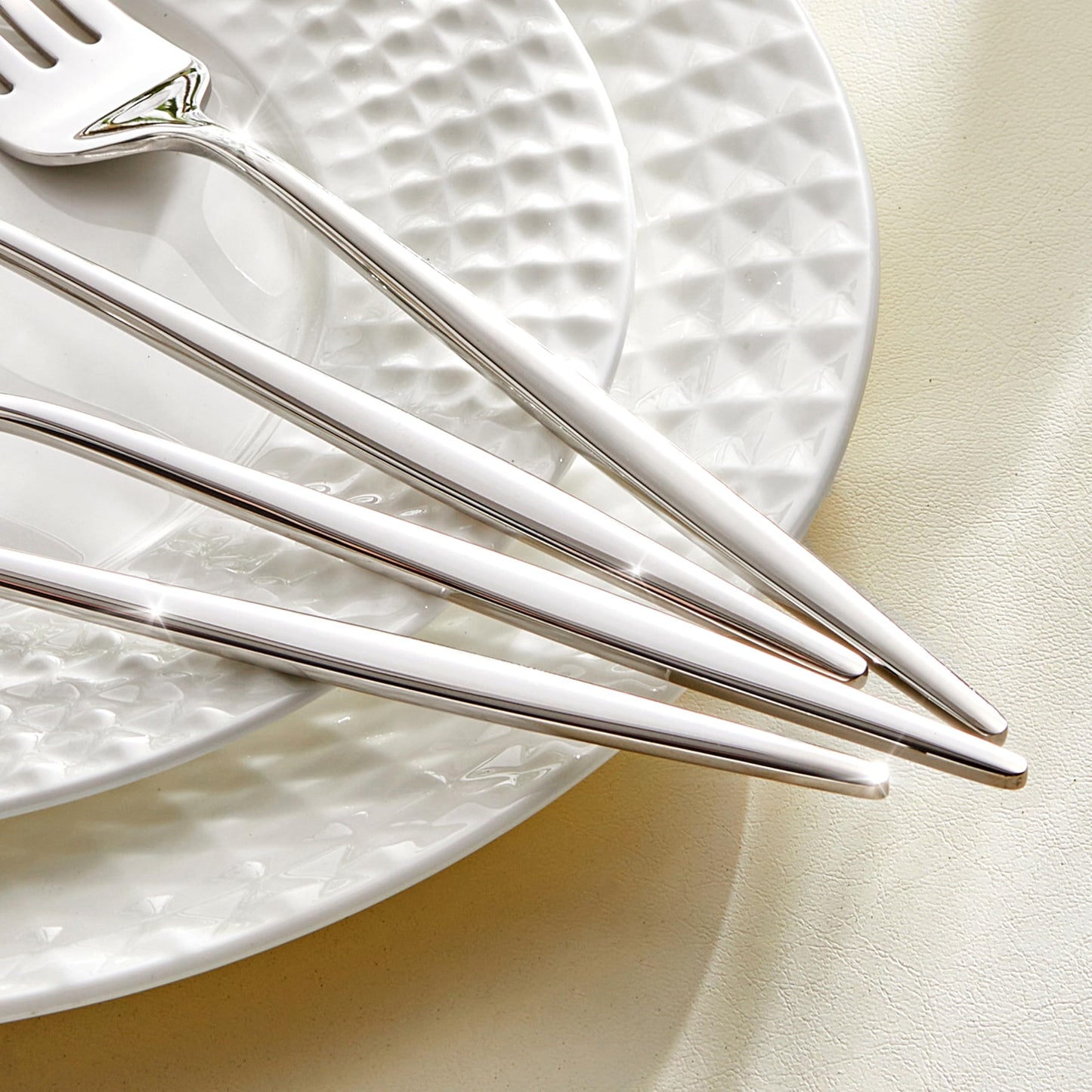 KINGSTONE 16-Piece Dinner Forks Set (8.5"), Food Grade 18/10 Stainless Steel Forks Silverware, Metal Salad Fork for Home and Kitchen, Weddings, Party, Restaurant, Mirror Polished & Dishwasher Safe