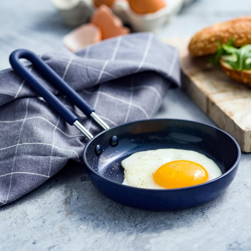 Blue Diamond Mini Egg Frying Pan Skillet, Diamond Infused Healthy Ceramic Nonstick, PFAS and PFOA-Free, Dishwasher and Oven Safe, Even Heating, Metal Utensil Safe, Warp Control Base, Blue
