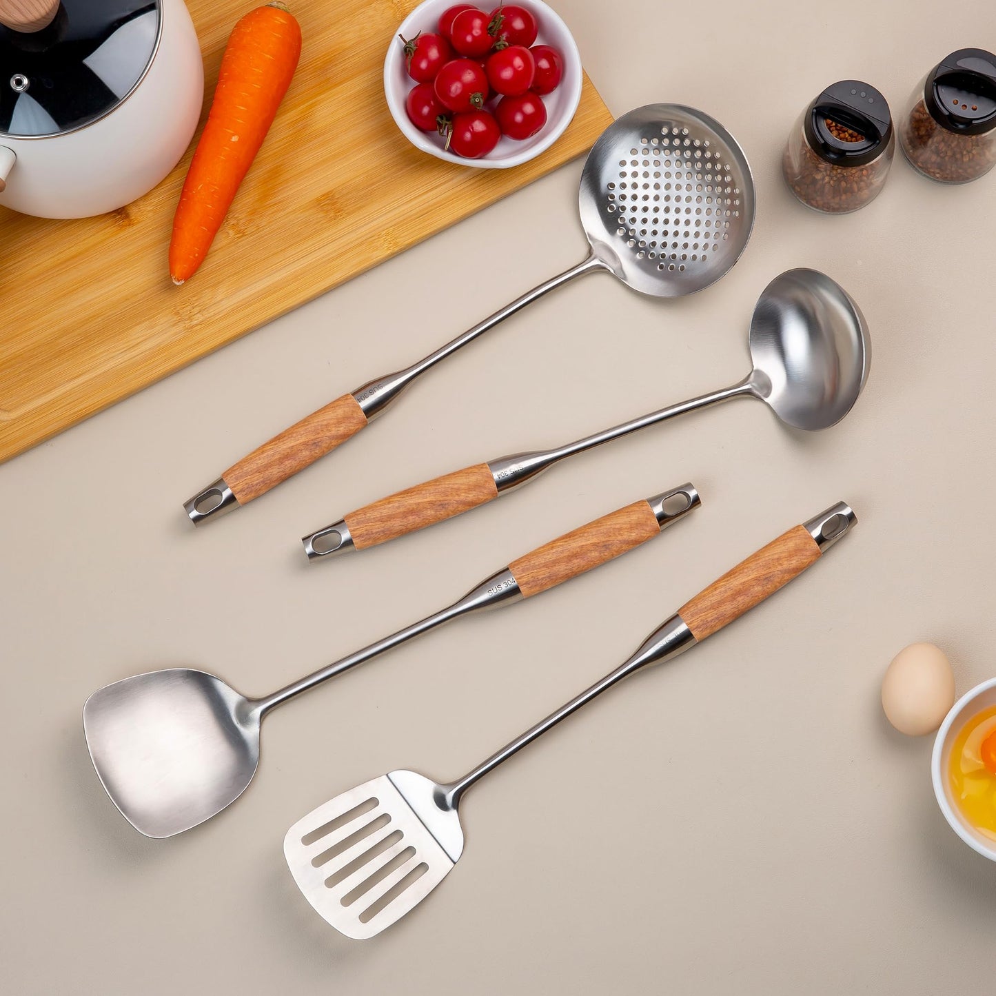FJNATINH Skimmer Ladle, 15.4inches spatula for wok, 304 Stainless Steel wok spatula,Wooden Handle