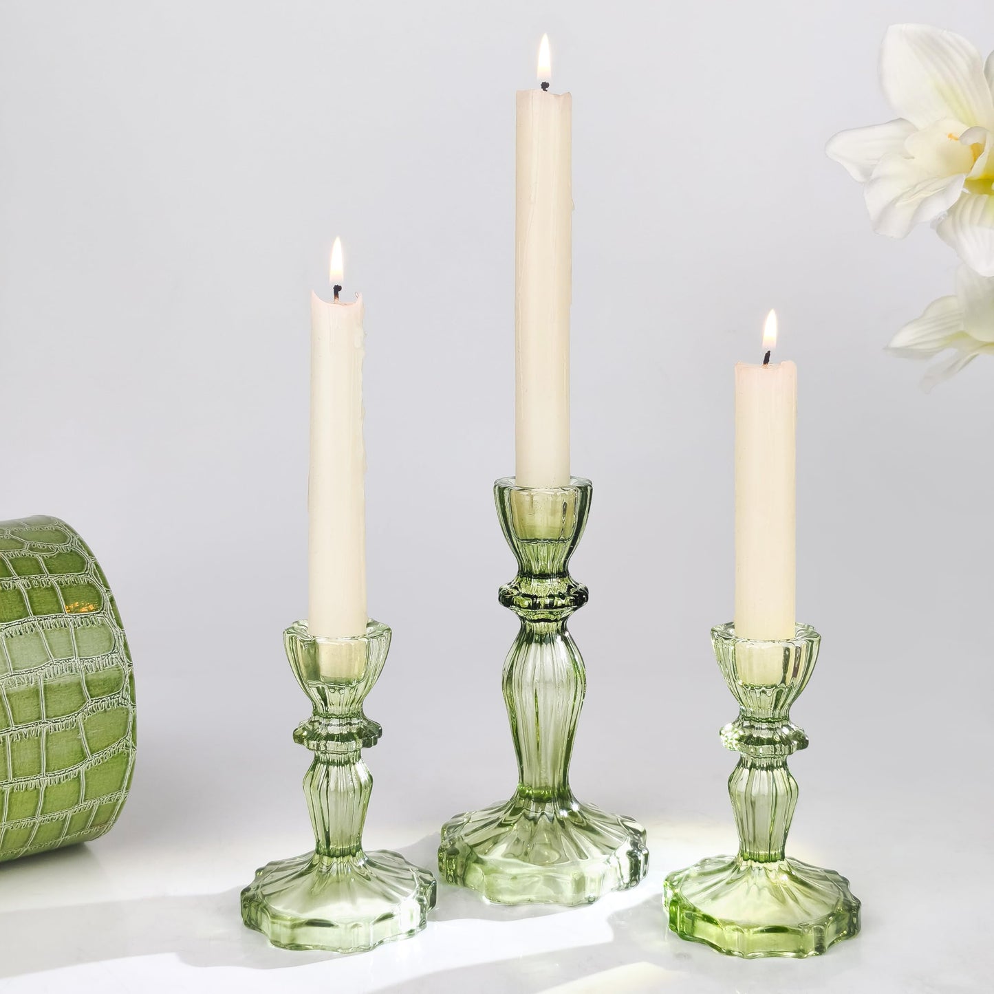 CHOCSTAY Glass Candlestick Holders Set of 3, Green Stripe Taper Candle Holders for Table Centerpiece, Home Decorations, Wedding and Party
