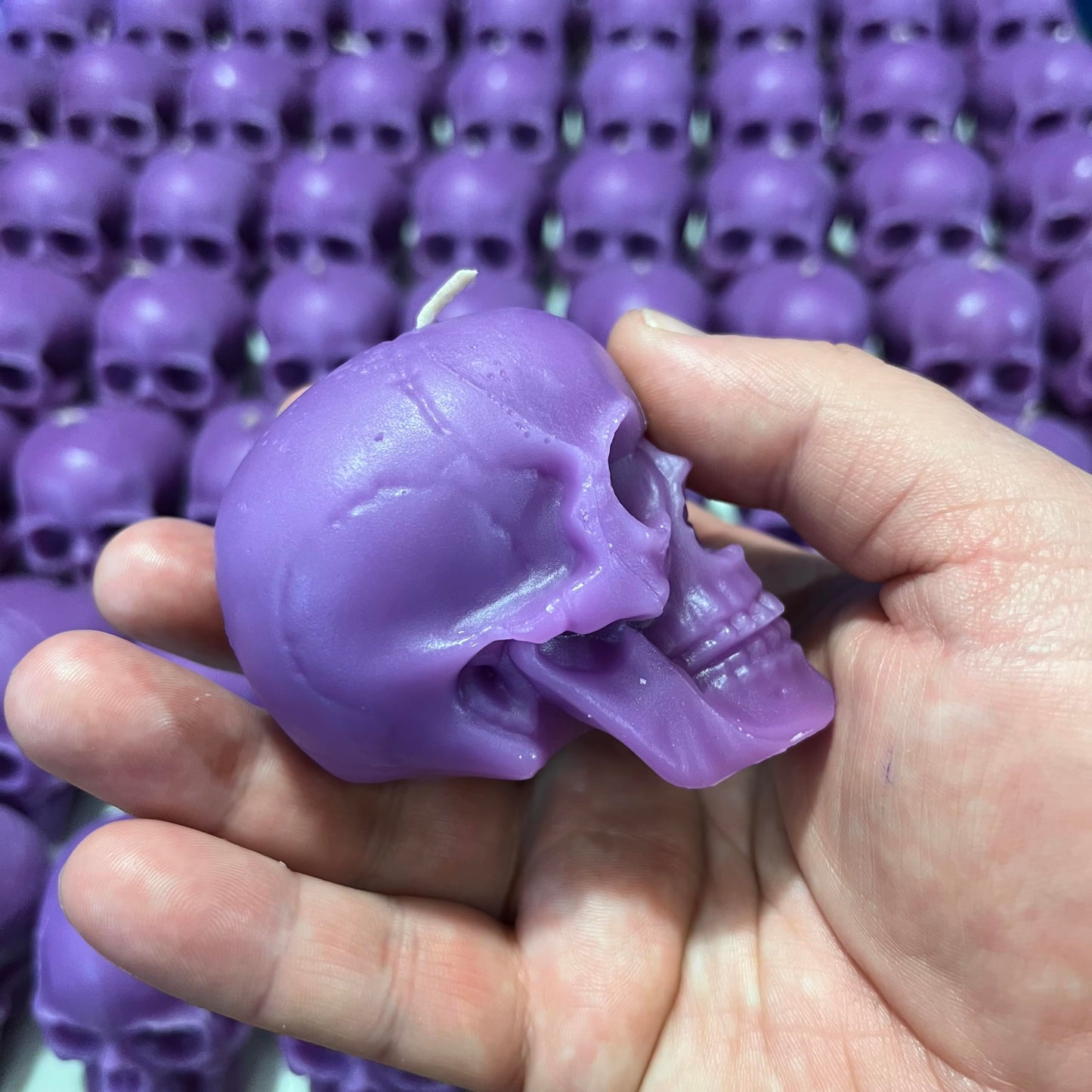 2pcs purple skull candles for help in clairvoyance and divination(witch, aessthetic, skeleton, goth, spooky, ritual, fireplace, decor, bloody, brain, spiritual, weird, satanic, drip)