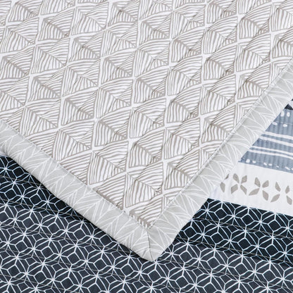 HOMBYS Stripe Oversized King Quilt Sets 128"x120", 3 Pieces Bedspread Set White and Light Blue Patchwork Coverlet, Soft and Lightweight Quilted Bedding Set for All Season-1 Quilt & 2 Pillow Shams