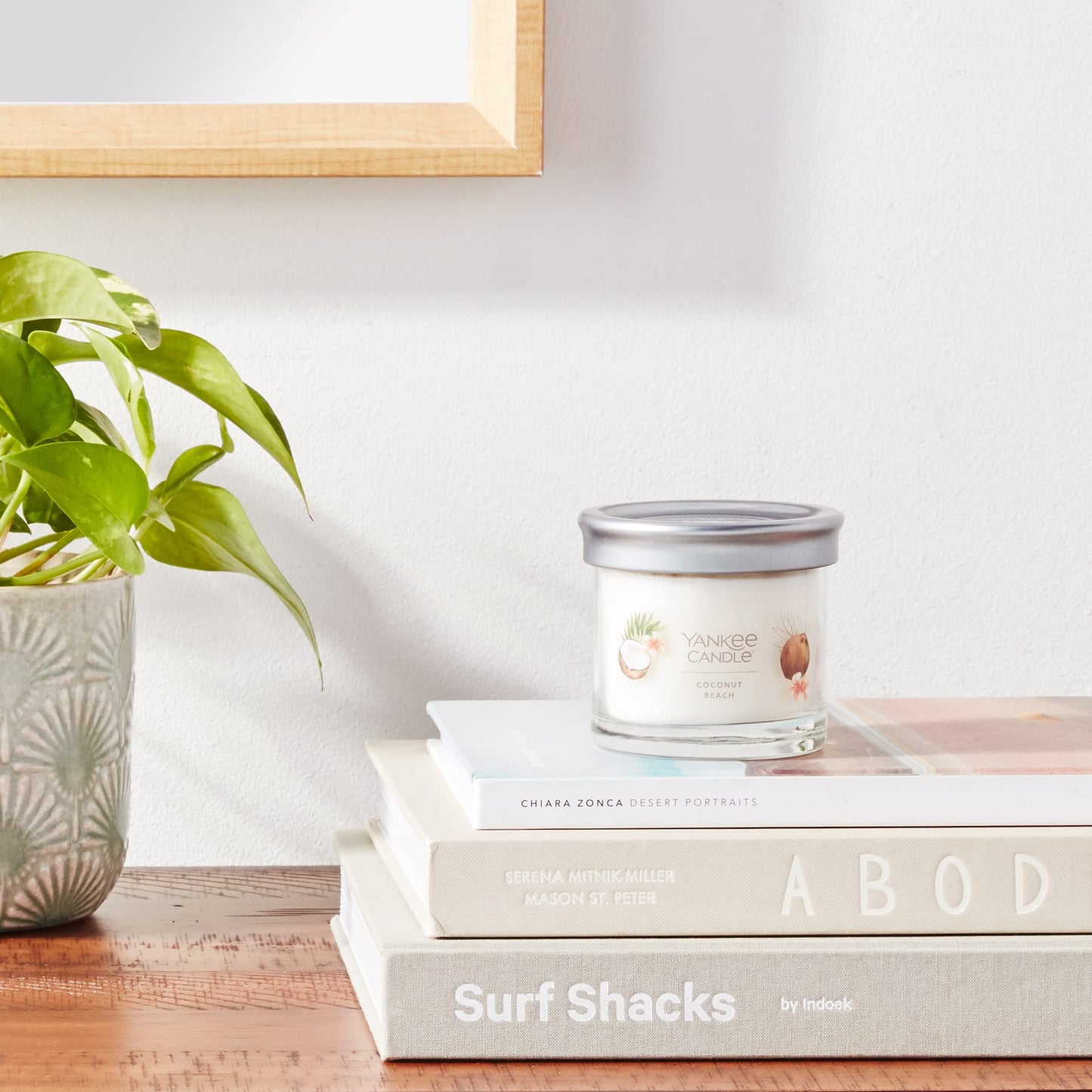 Yankee Candle Small Tumbler Scented Candle, Coconut Beach, 4.3 oz, Premium Plant Wax Blend, Up to 40 Hour Burn Time