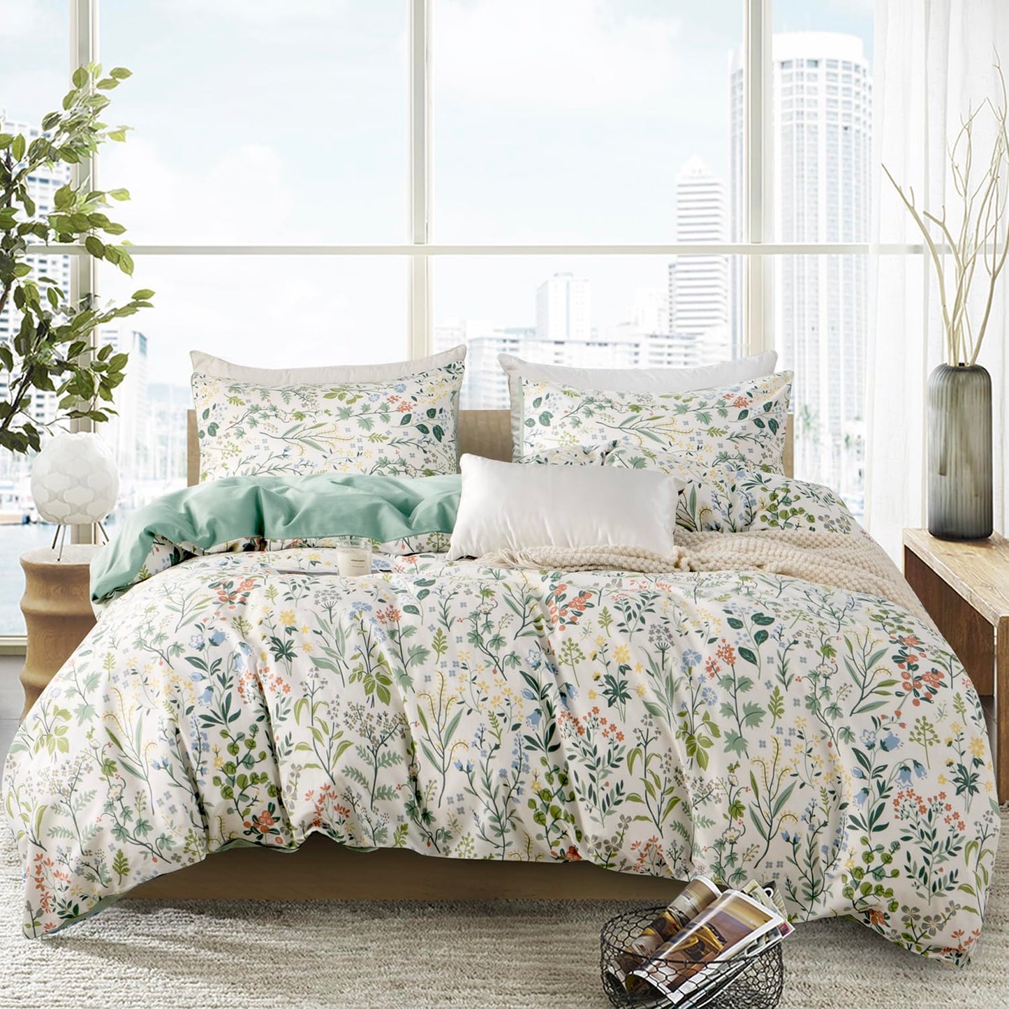 BUPIRD Queen Floral Comforter Set Soft Cute Floral Bedding Comforter Sets Garden Style Red Flower Print Botanical Flowers Comforter Set for All Seasons 1 Comforter and 2 Pillowcases