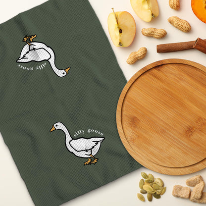 TNUW Silly Goose Kitchen Towels 16x24 – Funny Goose Decor for Kitchen or Bathroom, Dish Towels Gifts for Friends, Cute Goose Lover Present for Birthday or Housewarming