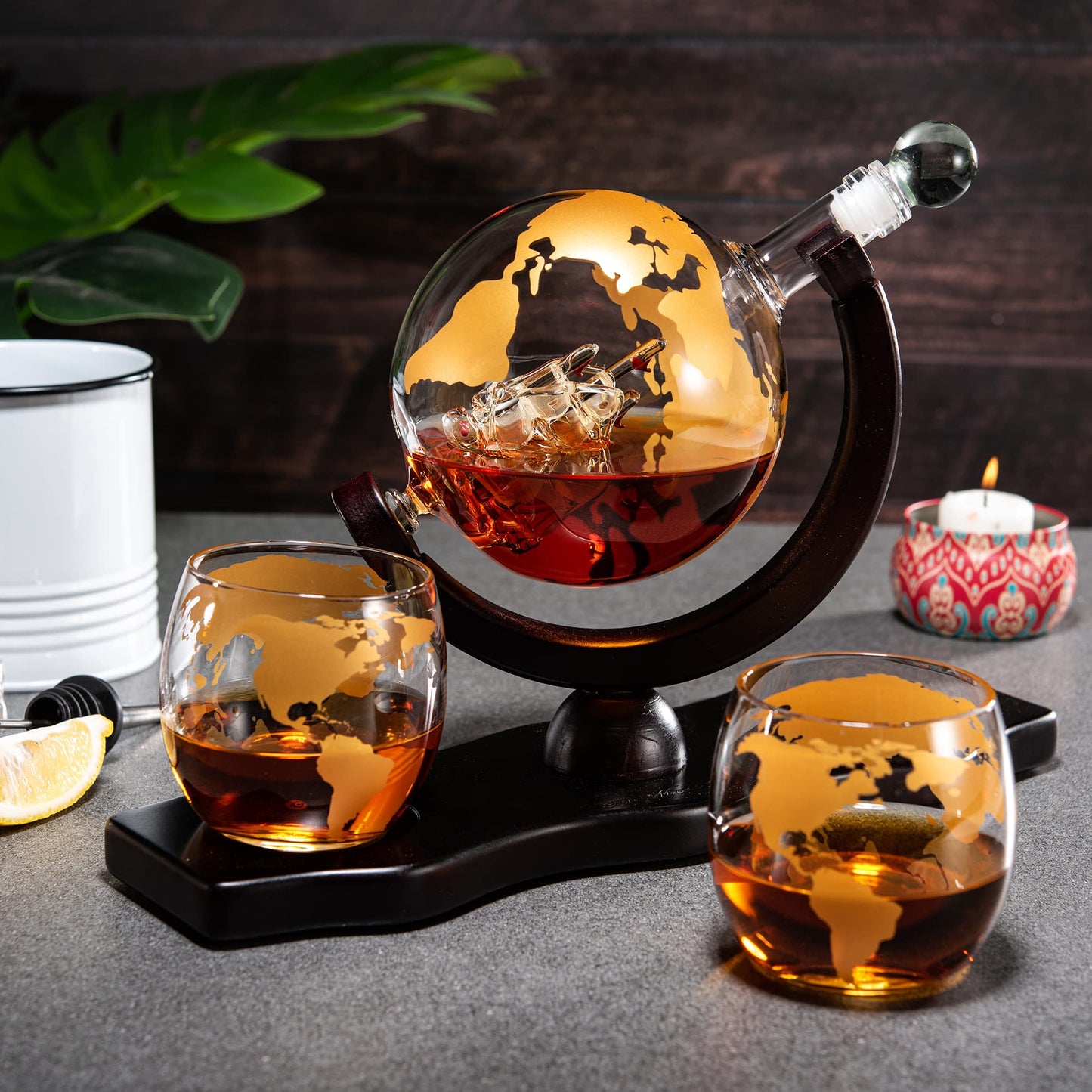 The Wine Savant Gold Etched Whiskey Decanter Set Globe with 2 Etched Globe Whisky Glasses - Perfect for a Birthday, Decanter Set for Whiskey, Scotch, Bourbon (27 Oz) (Gold)