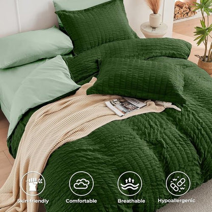HYMOKEGE Queen Comforter Set - Luxury 7-Piece Bedding Set in Dark Green/Sage Green | All-Season Seersucker Design
