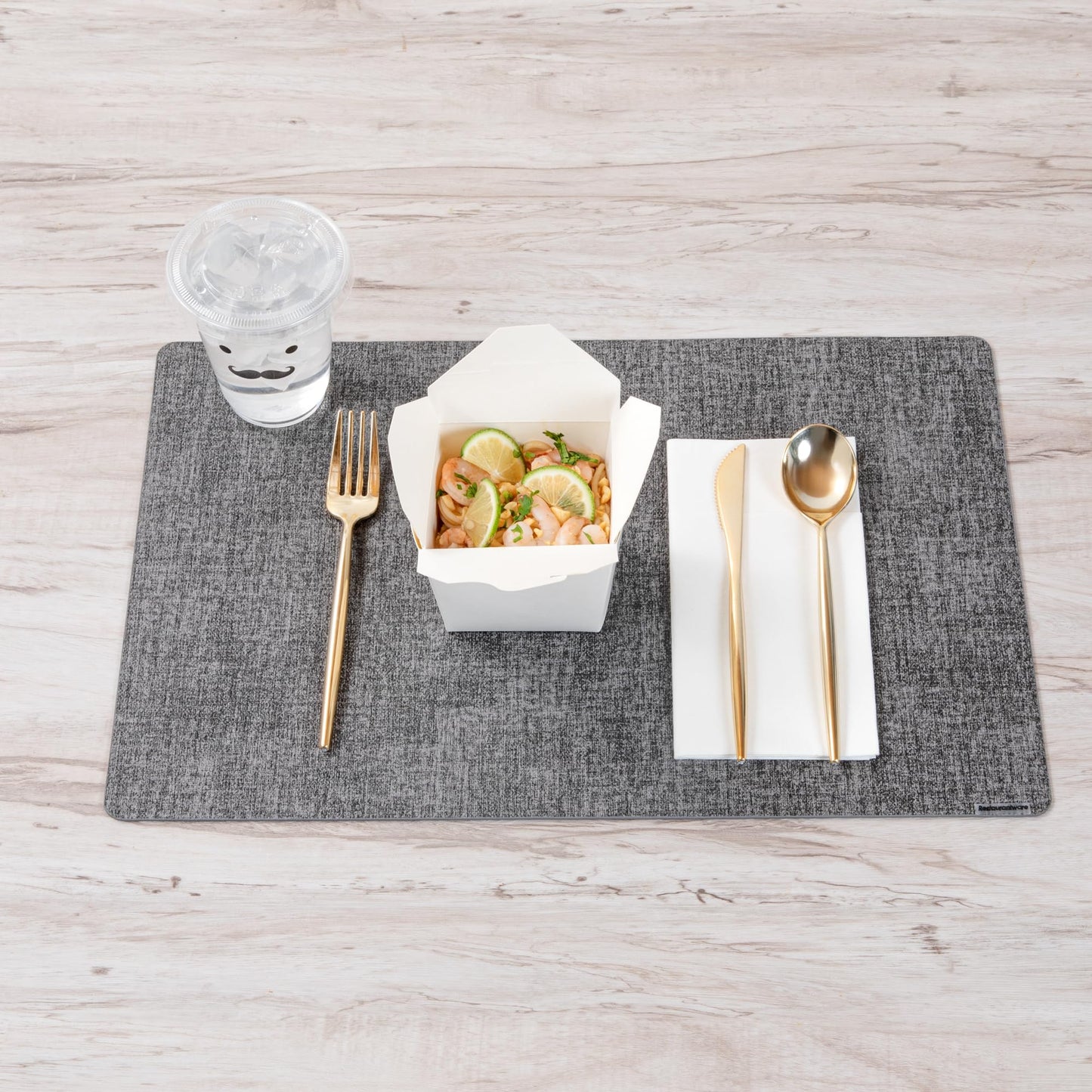 Restaurantware-Moderna 7.5 Inch Fancy Disposable Flatware, 60 Durable Plastic Flatware - With Reinforced Handle, Heavy-duty, Gold Plastic Sustainable Cutlery Or Restaurants