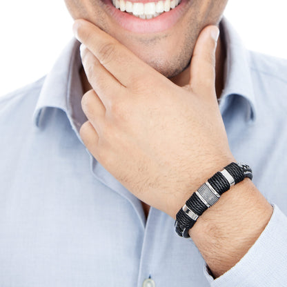 SERASAR Pulsera de cuero plateado 20cm para hombre idea regalo, genuino, caja cierre magnetico ajustable